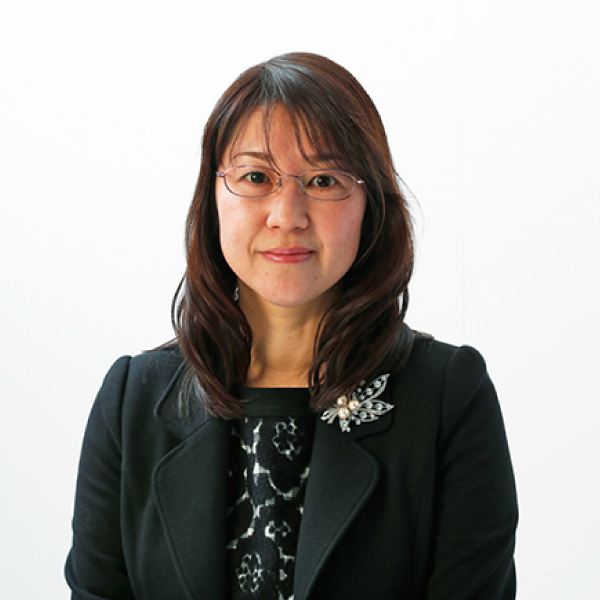 井田 歩美