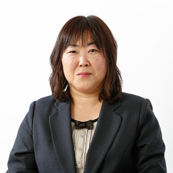 石井　薫