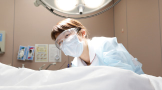 実際の分娩に立ち合って学ぶ! 分娩産褥期実習